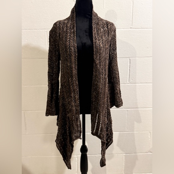 AVA Dk Brown, Lt Brown & Whit Open Knit Shark-Tooth Hem 3/4 Sleeve Cardigan - Picture 1 of 5